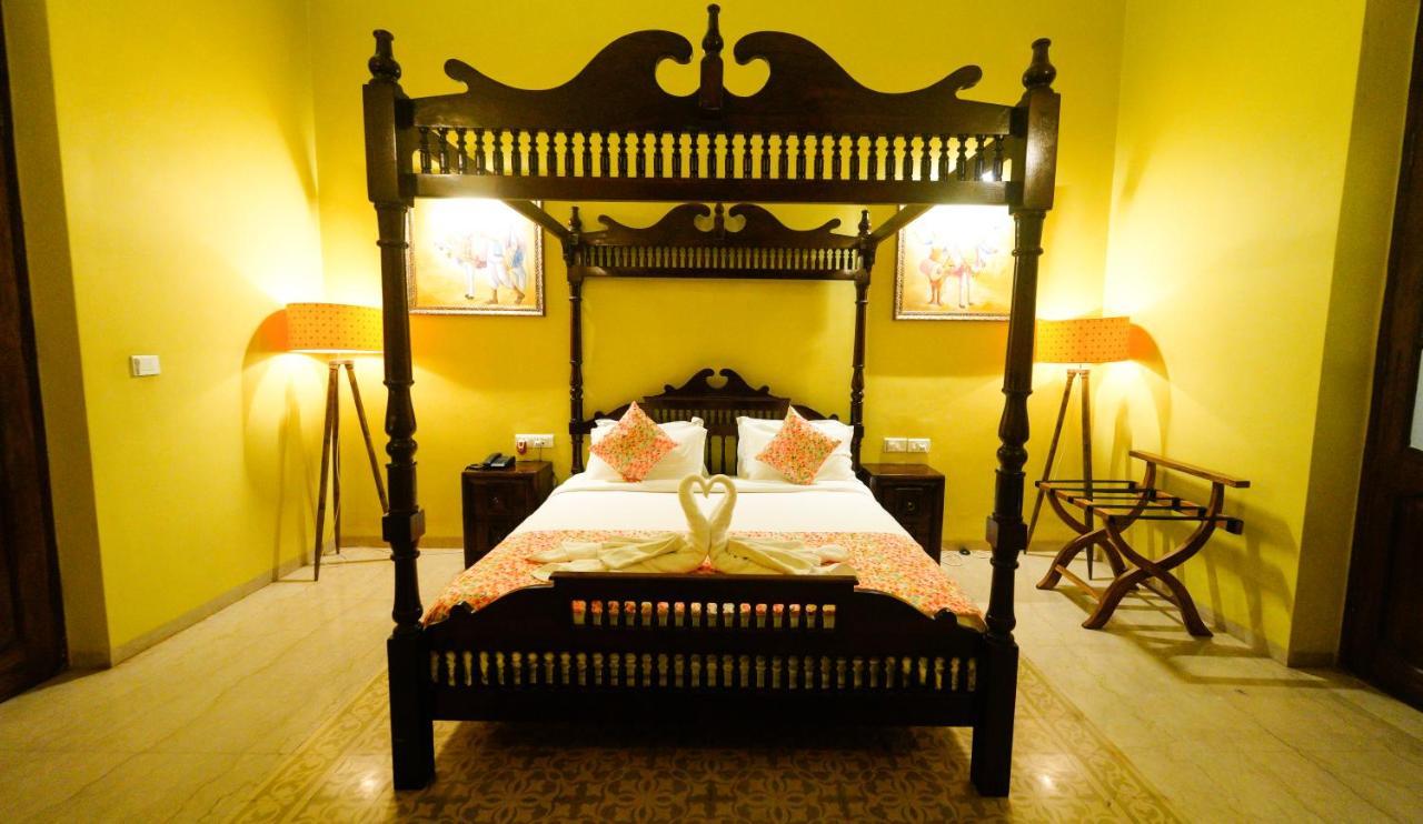 Surya Kiran Heritage Hotel Панаджи Екстериор снимка