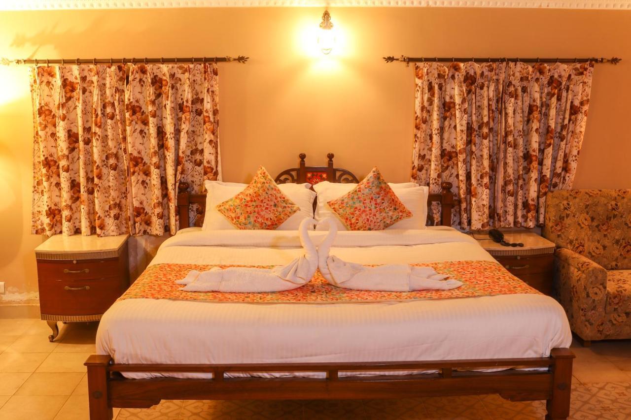 Surya Kiran Heritage Hotel Панаджи Екстериор снимка