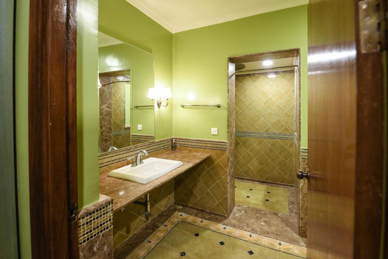 Surya Kiran Heritage Hotel Панаджи Екстериор снимка