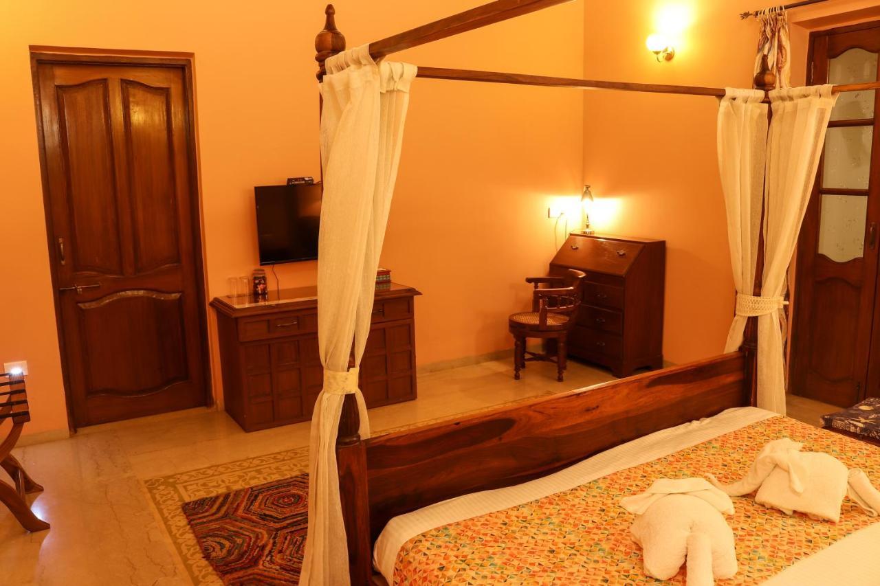 Surya Kiran Heritage Hotel Панаджи Екстериор снимка