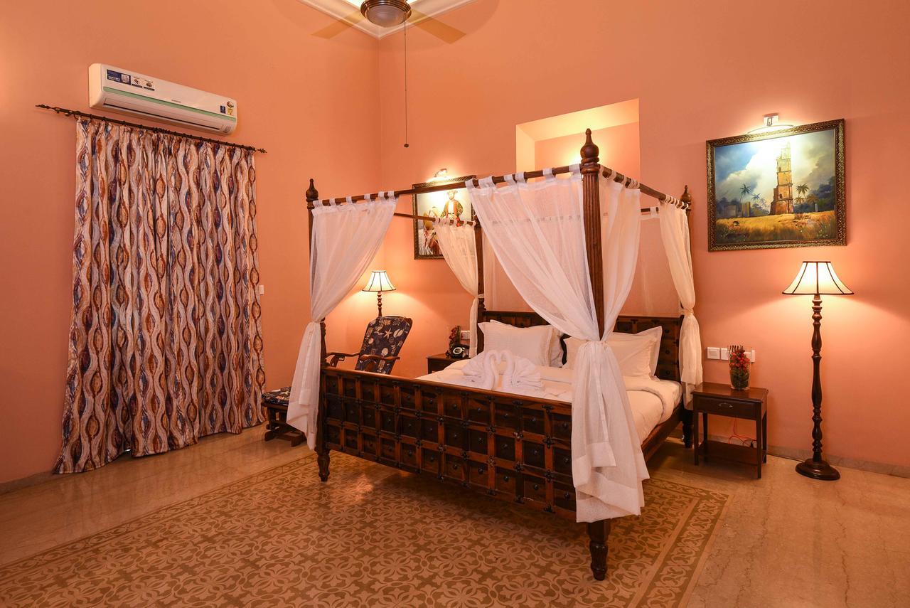 Surya Kiran Heritage Hotel Панаджи Екстериор снимка