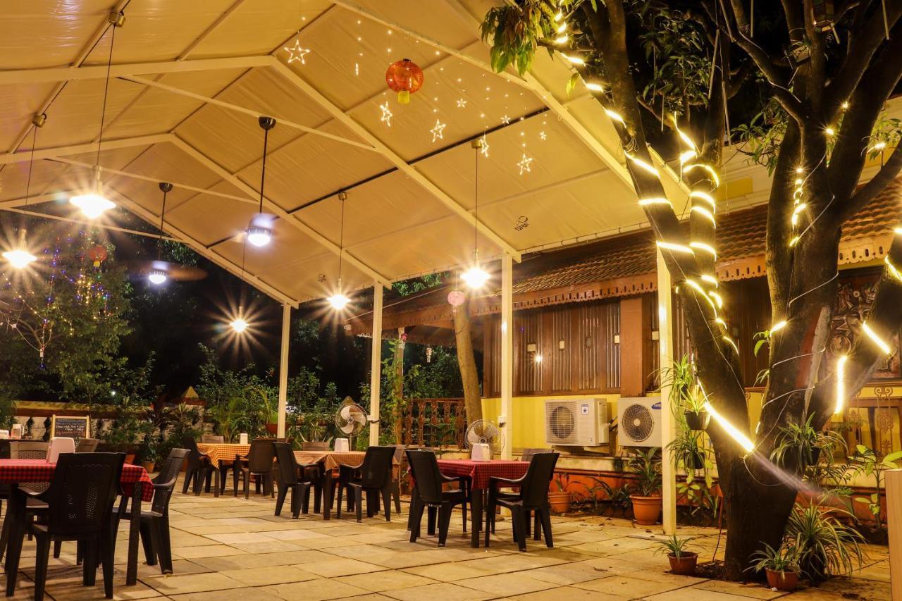 Surya Kiran Heritage Hotel Панаджи Екстериор снимка